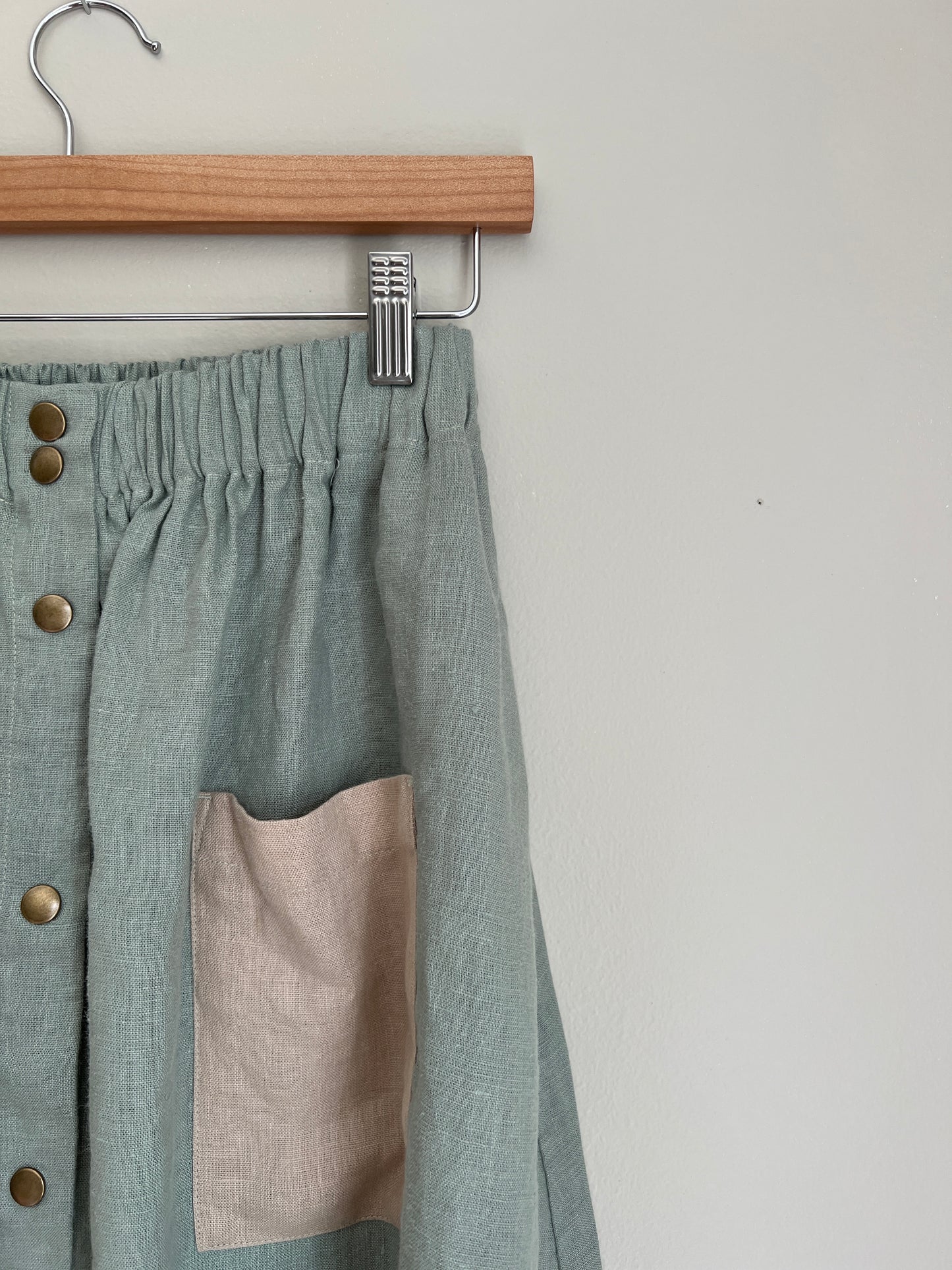 Exclusive Not Perfect Linen Marseille Skirt - Succulent Green