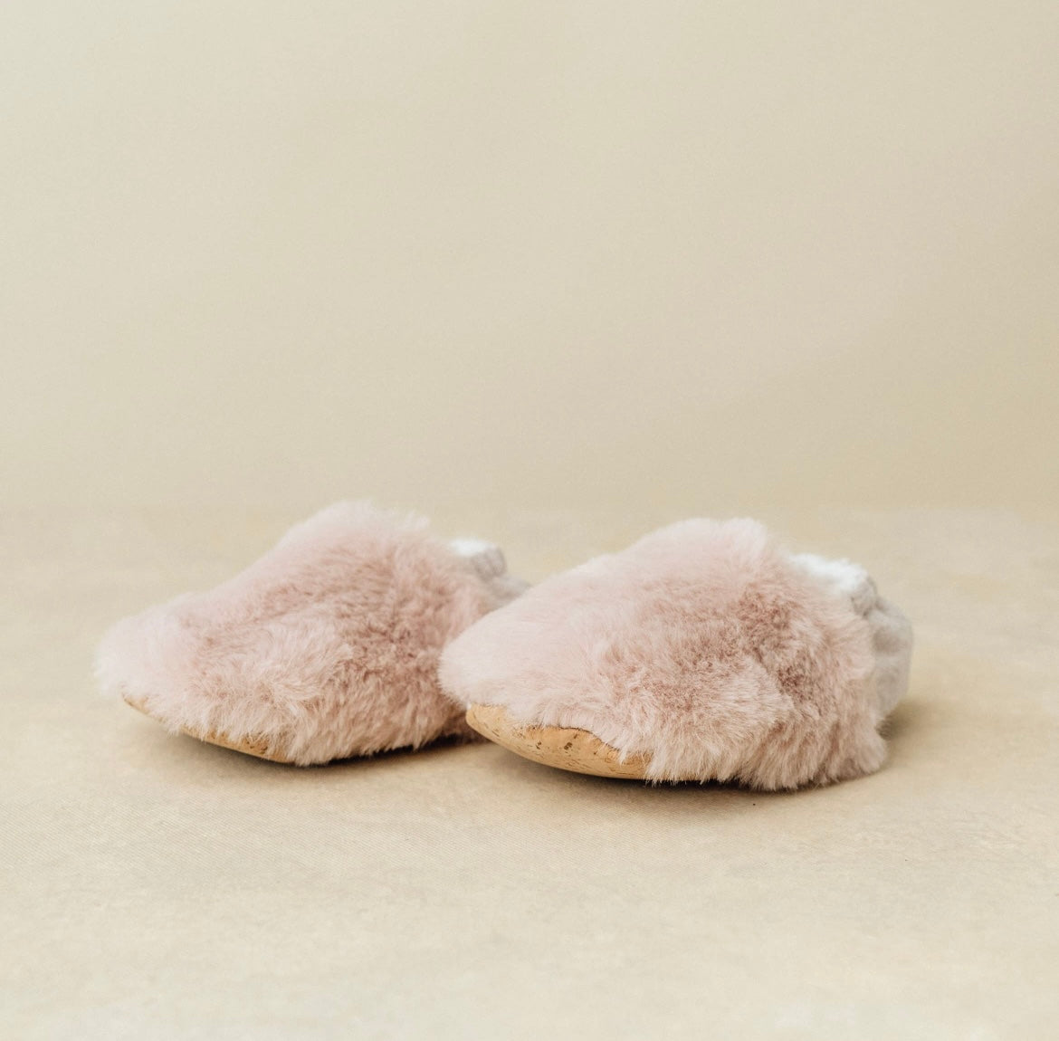 Bunny Faux Fur Feet - light pink